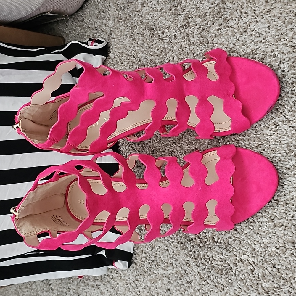 Hot Pink Heels